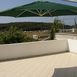 https://apartments-jadranka-pula.pula-hotels.org